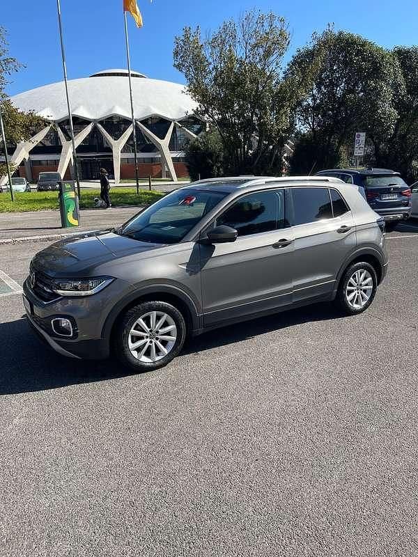 Usata VW T-Cross Advance 110 CV (80 kW) 2021 Grigio SUV