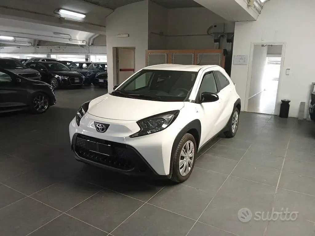 Usata Toyota Aygo X Active 72 CV (52 kW) 2024 SUV