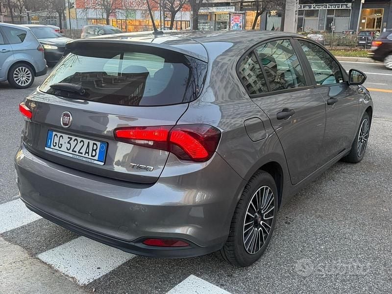 Usata Fiat Tipo Sport 178 CV (130 kW) 2021 Grigio Berlina
