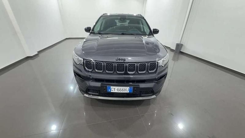 Usata Jeep Compass Summit 131 CV (96 kW) 2025 679graphite grey SUV