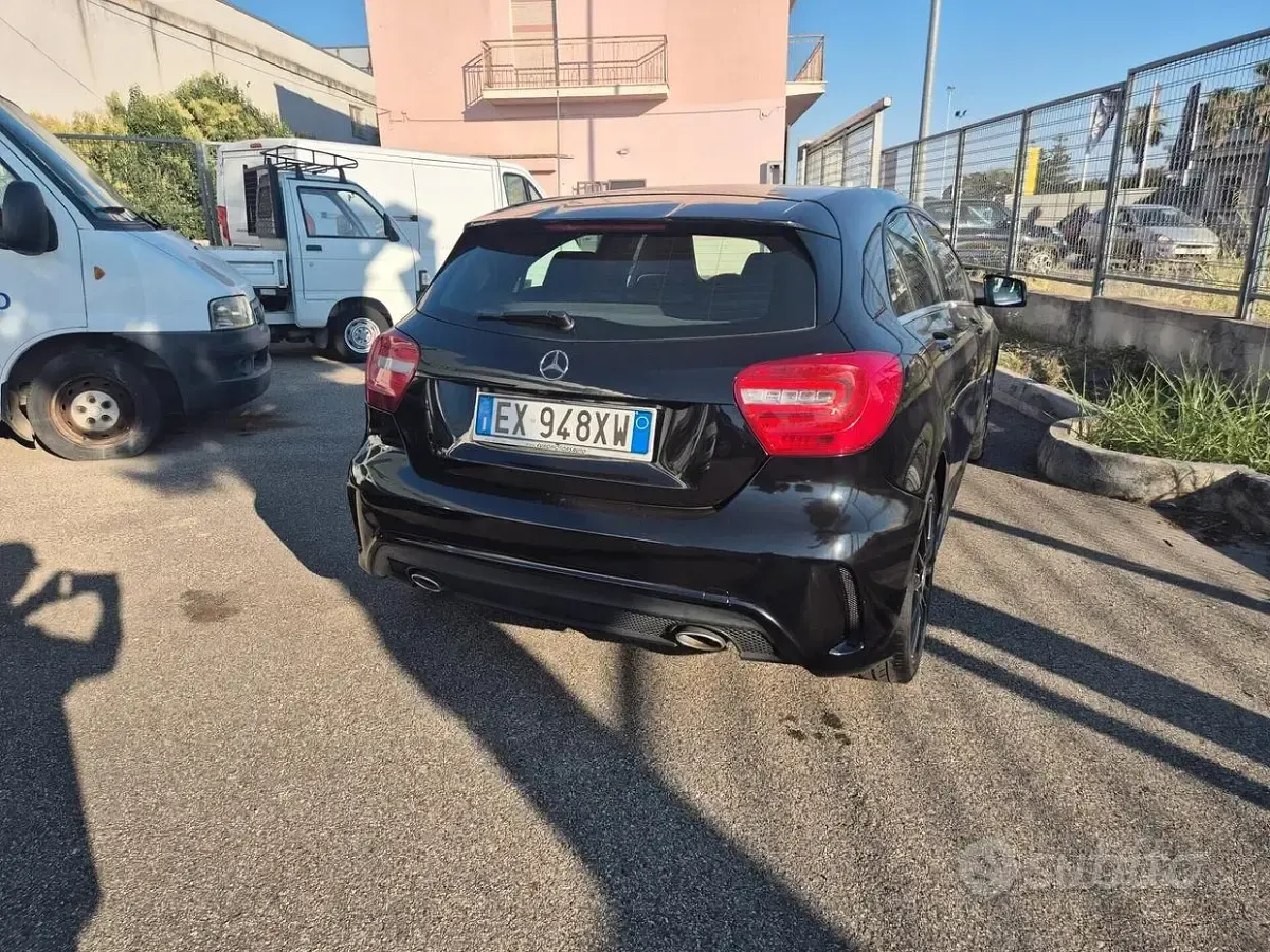 Usata Mercedes A200 Premium 136 CV (100 kW) 2014 Nero Berlina