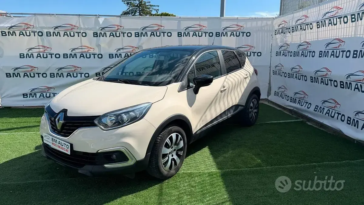 Usata Renault Captur 110 CV (80 kW) 2018 Beige SUV