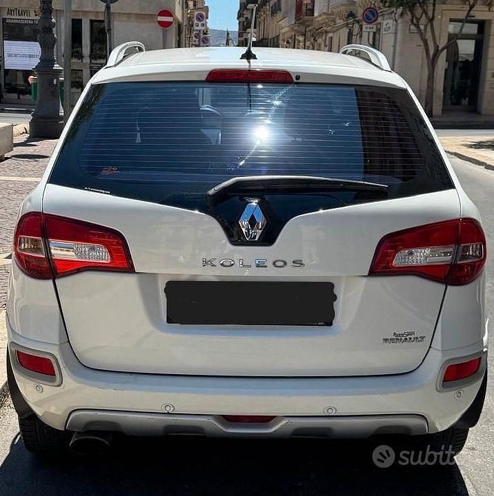 Usata Renault Koleos 150 CV (110 kW) 2009 Bianco SUV