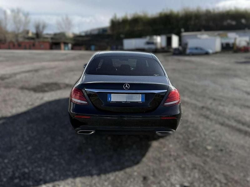 Usata Mercedes E200 Executive 160 CV (117 kW) 2019 Nero Berlina