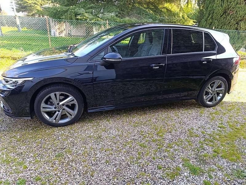 Usata VW Golf VIII R-line 150 CV (110 kW) 2023 Nero Berlina