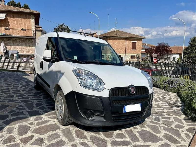 Usata Fiat Doblò 90 CV (66 kW) 2013 Monovolume