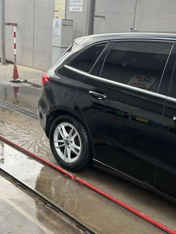 Usata Mercedes B180 Executive 116 CV (85 kW) 2019 Monovolume