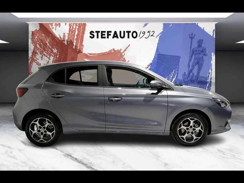 Nuova MG MG3 Luxury 102 CV (75 kW) 2026 Grigio silver Utilitaria