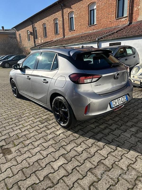Usata Opel Corsa Edition 75 CV (55 kW) 2022 Grigio Berlina