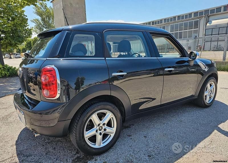 Usata Mini One Countryman 98 CV (72 kW) 2012 Nero SUV