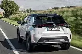 Usata Toyota Yaris Hybrid Active 92 CV (67 kW) 2024 Argento Station wagon