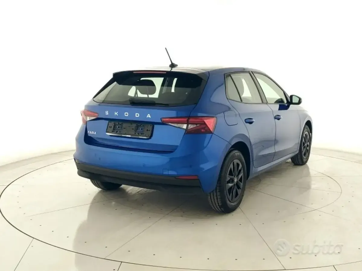 Usata Skoda Fabia 80 CV (58 kW) 2025 Blu Utilitaria