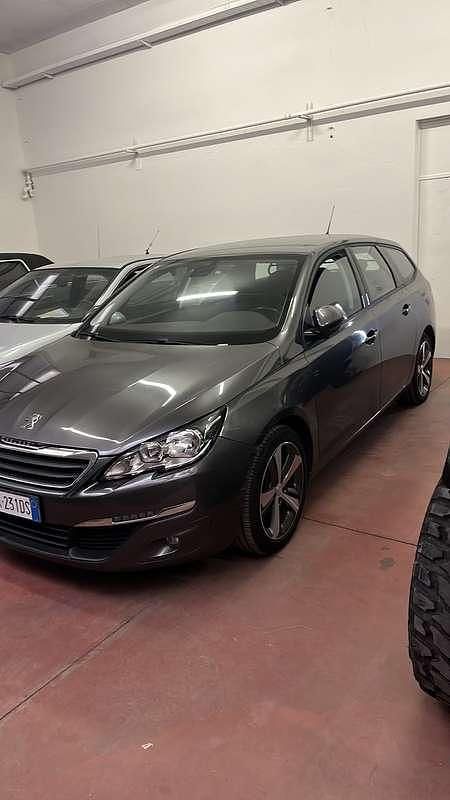 Usata Peugeot 308 SW Active 120 CV (88 kW) 2017 Station wagon