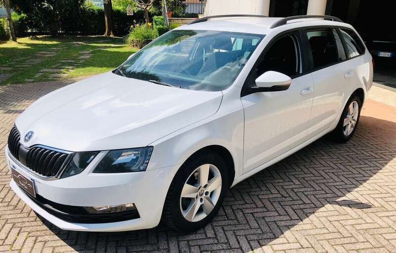 Usata Skoda Octavia Executive 116 CV (85 kW) 2018 Bianco Station wagon