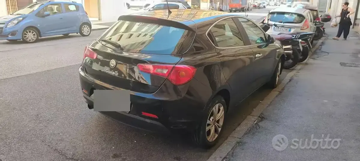 Usata Alfa Romeo Giulietta 105 CV (77 kW) 2013 Nero Utilitaria