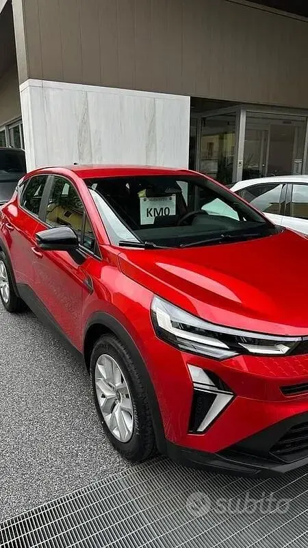 Nuova Renault Captur Evolution 120 CV (88 kW) 2026 Rosso SUV