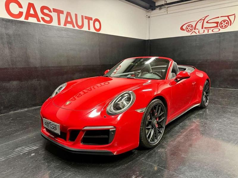 Usata Porsche 911 Carrera Cabriolet 450 CV (330 kW) 2018 Rosso Cabrio
