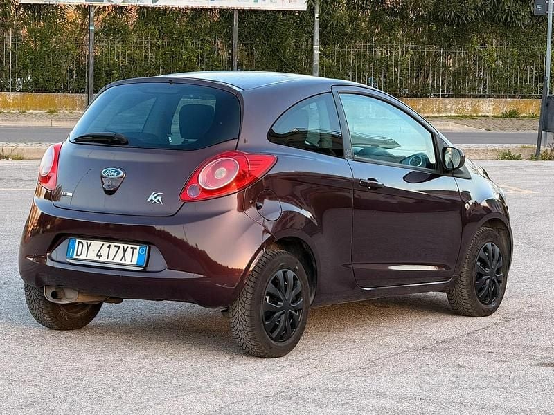 Usata Ford Ka 75 CV (55 kW) 2010 Viola Utilitaria