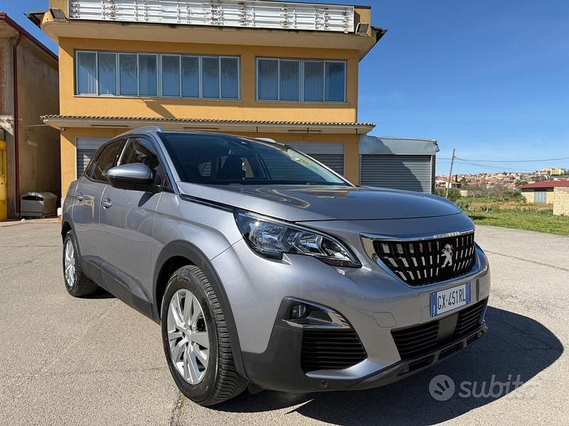 Usata Peugeot 3008 Business-Line 131 CV (96 kW) 2019 Grigio SUV