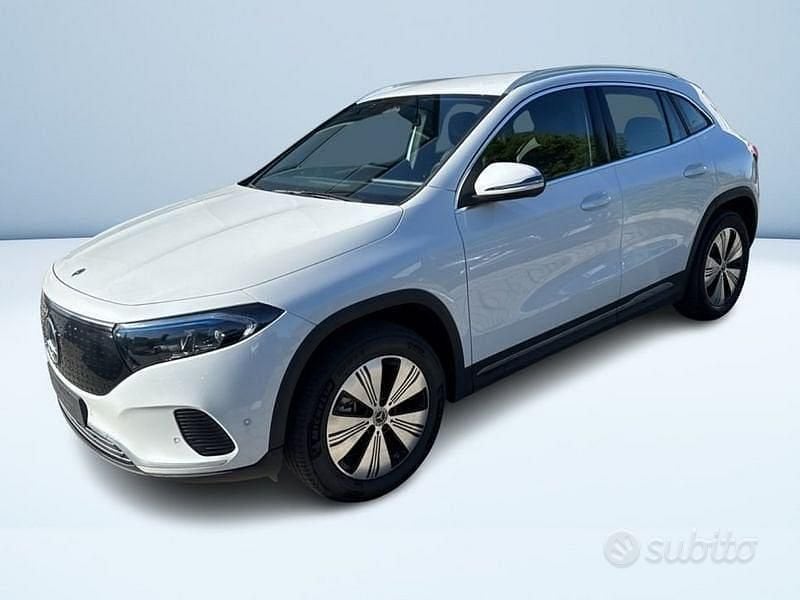 Bianco Nuova 2025 Mercedes EQA300 Advanced SUV | 48.700 € (Buon prezzo) - Immagine 1/4