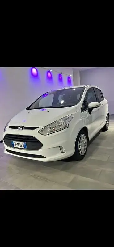 Usata Ford B-MAX Titanium X 101 CV (74 kW) 2017 Monovolume