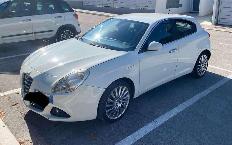 Usata Alfa Romeo Giulietta Distinctive 105 CV (77 kW) 2011 Berlina
