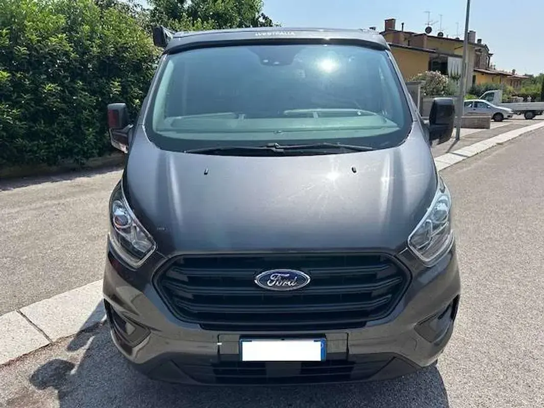 Usata Ford Transit Custom 185 CV (136 kW) 2023 Grigio Furgone