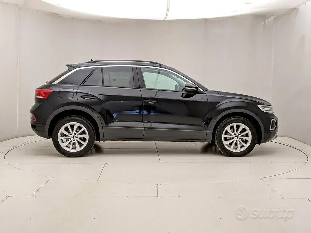 Usata VW T-Roc Edition 116 CV (85 kW) 2025 Nero SUV