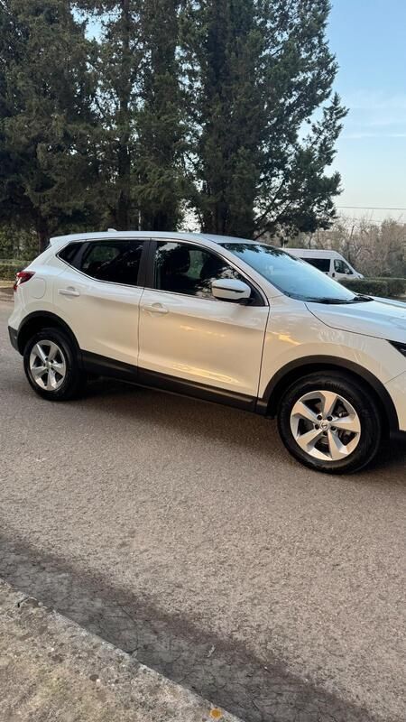 Usata Nissan Qashqai Tekna 115 CV (84 kW) 2019 Bianco SUV