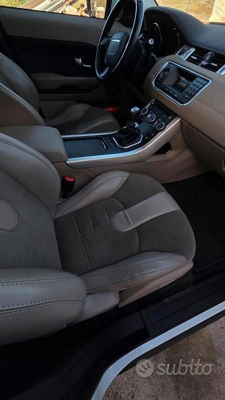 Usata Land Rover Range Rover evoque 190 CV (139 kW) 2012 Bianco SUV