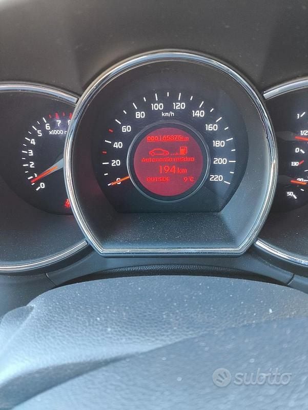 Usata Kia Rio Active 84 CV (61 kW) 2013 Nero Berlina