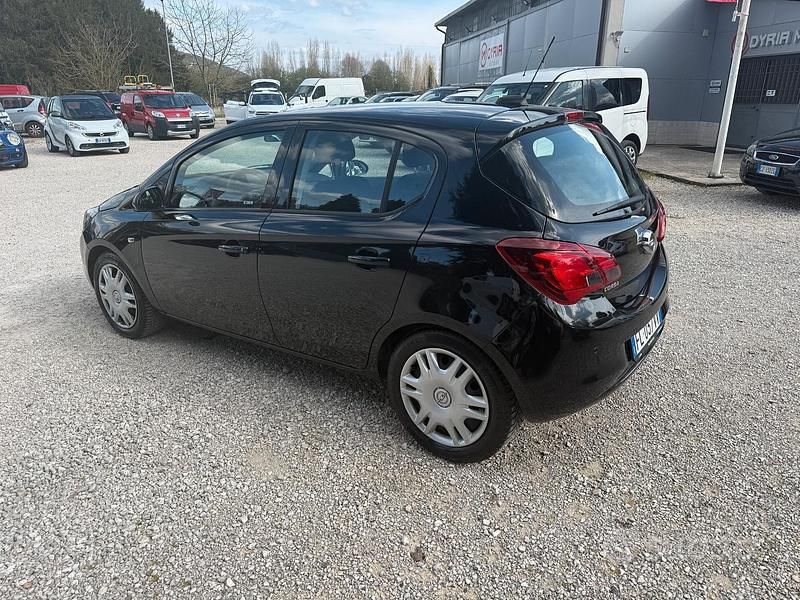 Usata Opel Corsa 69 CV (50 kW) 2017 Nero Utilitaria