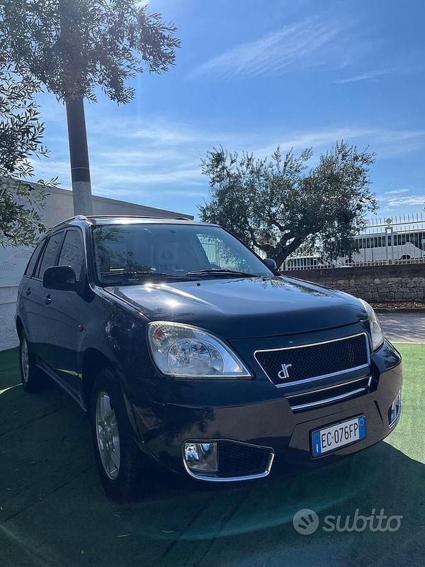 Usata DR DR5 120 CV (88 kW) 2011 Nero SUV