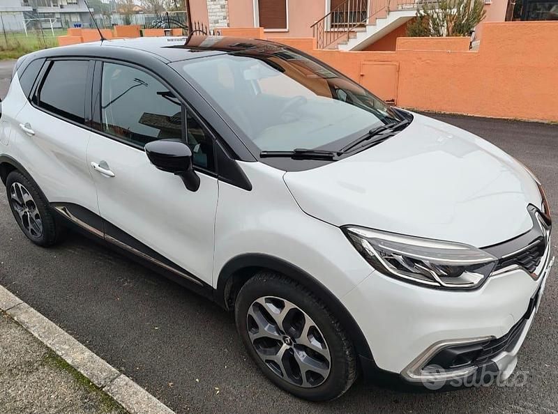 Usata Renault Captur Zen 110 CV (80 kW) 2017 Bianco SUV