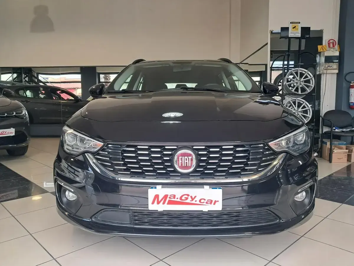 Usata Fiat Tipo Business 119 CV (87 kW) 2020 Nero Station wagon