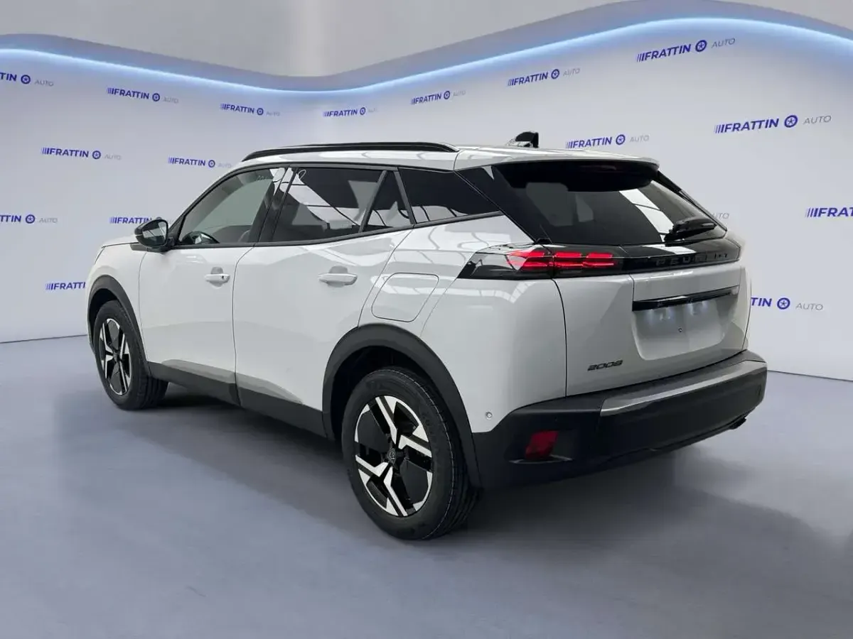 Nuova Peugeot 2008 Allure 102 CV (75 kW) 2025 Bianco SUV