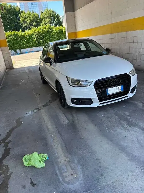 Usata Audi A1 Sportback Ambition 90 CV (66 kW) 2015 Utilitaria