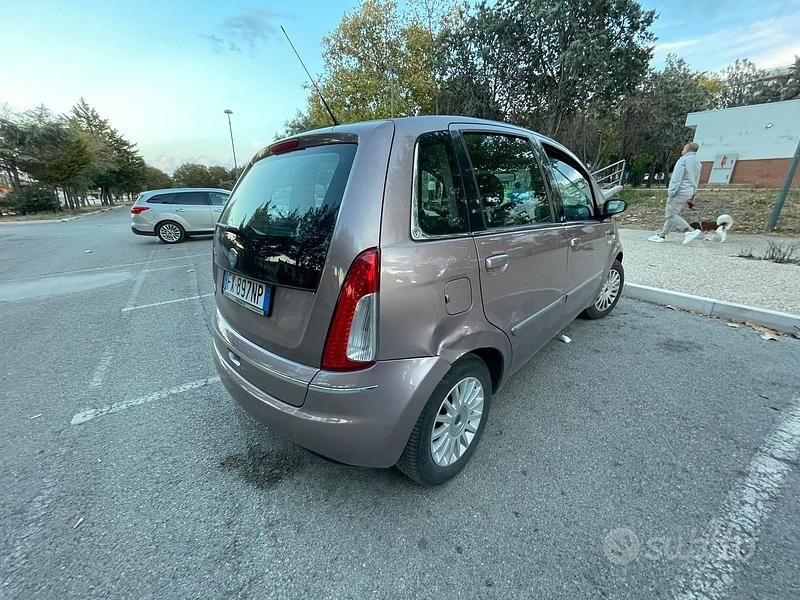 Usata Lancia Musa 95 CV (69 kW) 2013 Monovolume