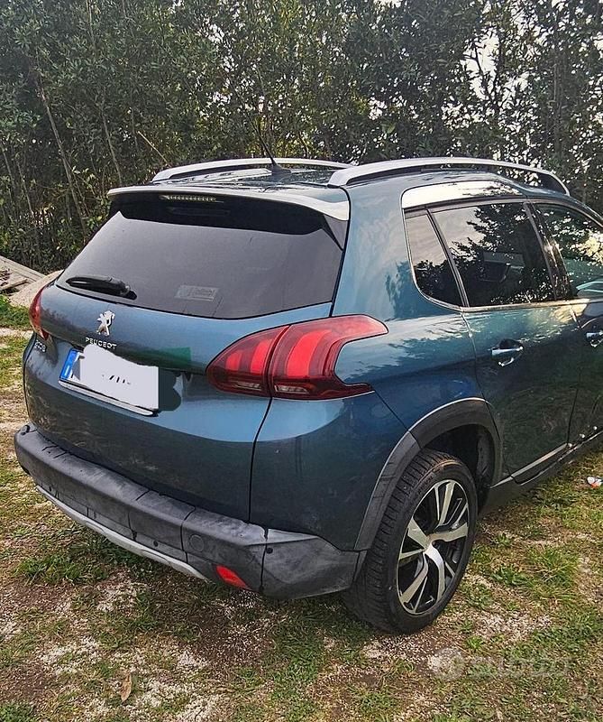 Usata Peugeot 2008 Allure 2017 Verde SUV