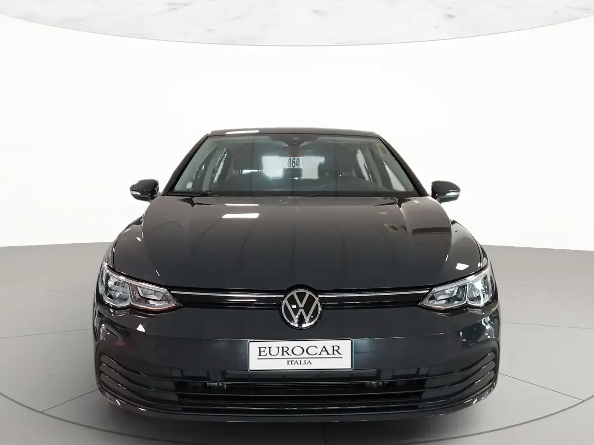 Usata VW Golf VIII Life 116 CV (85 kW) 2023 Urano grey Berlina