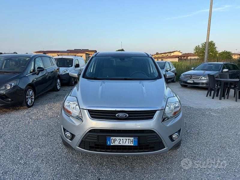 Usata Ford Kuga 136 CV (100 kW) 2008 Grigio SUV