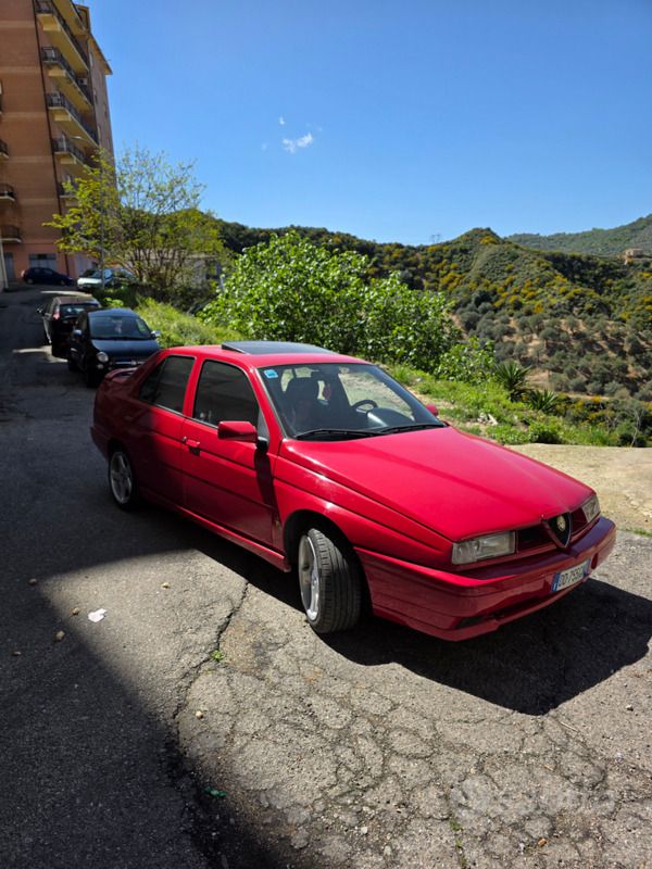Usata Alfa Romeo 155 116 CV (85 kW) 1995 Rosso Berlina