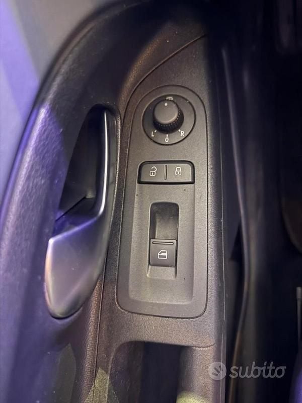 Usata VW up! high up! 75 CV (55 kW) 2013 Grigio Utilitaria