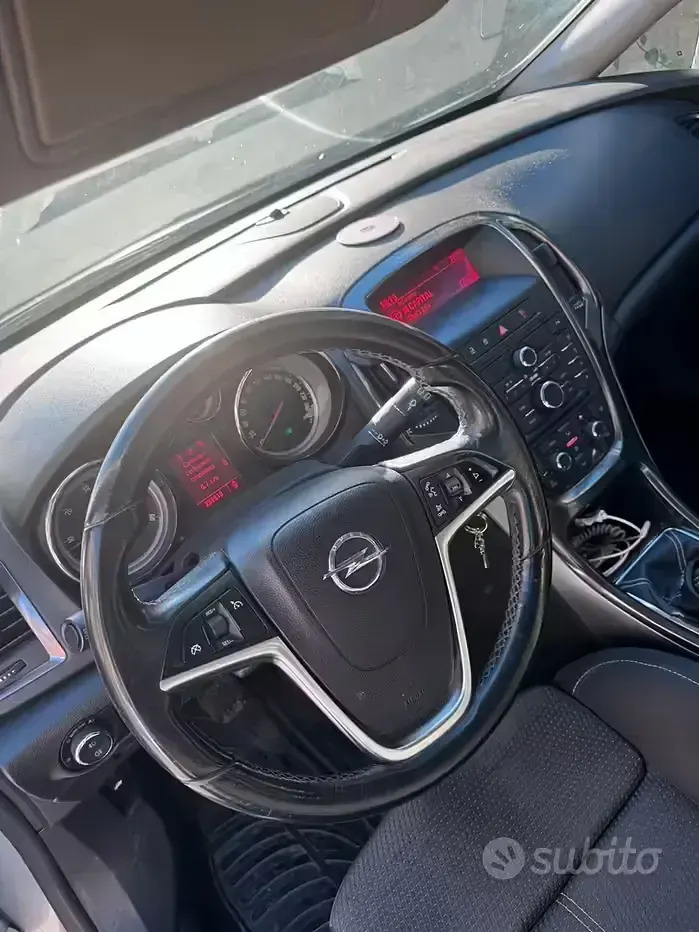 Usata Opel Astra 60 CV (44 kW) 2010 Grigio Berlina