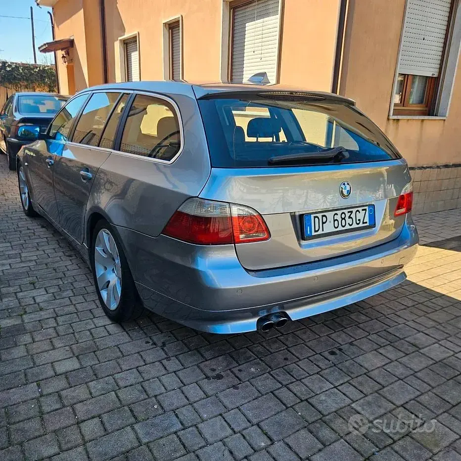 Usata BMW 530 Efficient Dynamics 231 CV (169 kW) 2005 Station wagon