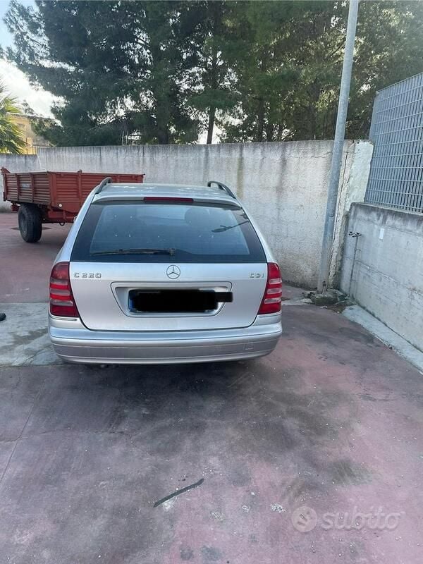Usata Mercedes C220 95 CV (69 kW) 2002 Grigio Station wagon