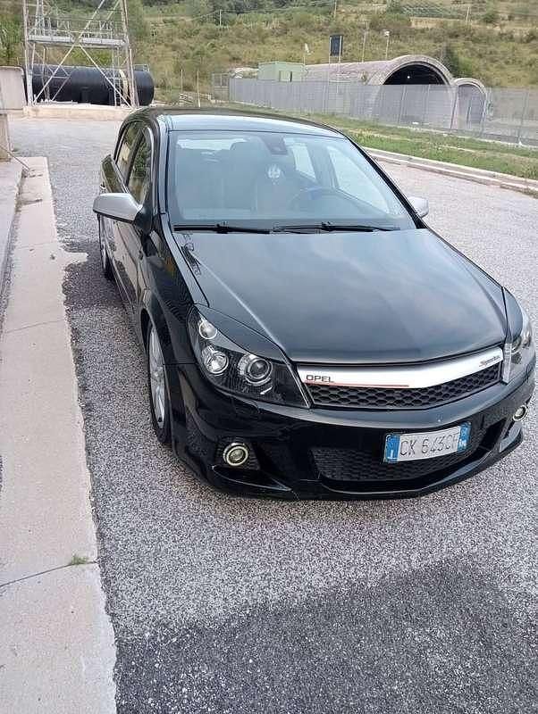 Usata Opel Astra Cosmo 101 CV (74 kW) 2004 Berlina