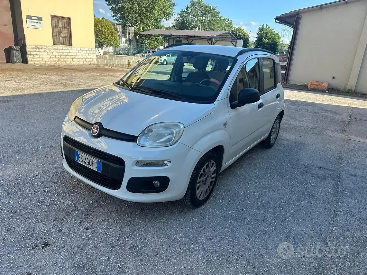 Usata Fiat Panda Lounge 75 CV (55 kW) 2014 Bianco Utilitaria