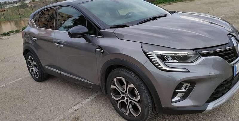 Usata Renault Captur Intens 101 CV (74 kW) 2021 SUV