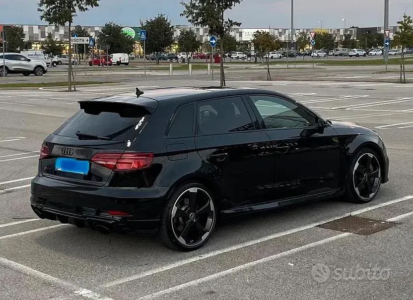 Usata Audi RS3 400 CV (294 kW) 2018 Nero Berlina
